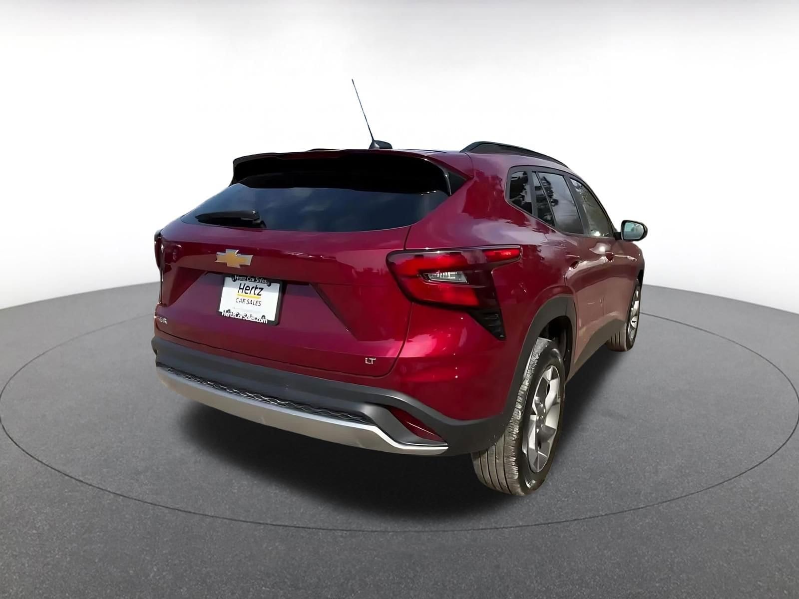 Thumbnail: 2025 Chevrolet Trax - 15