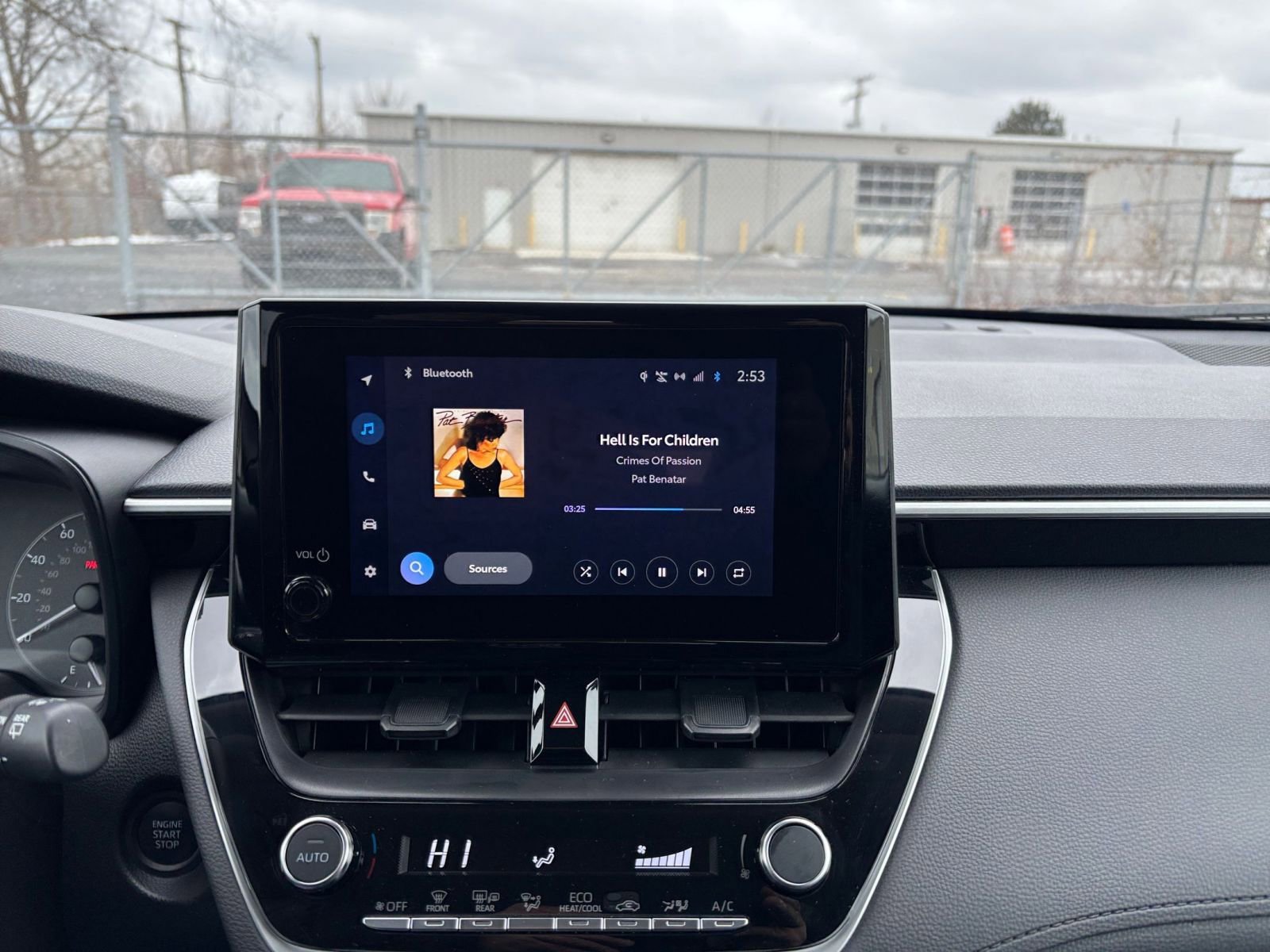 Thumbnail: 2025 Toyota Corolla Cross - 21