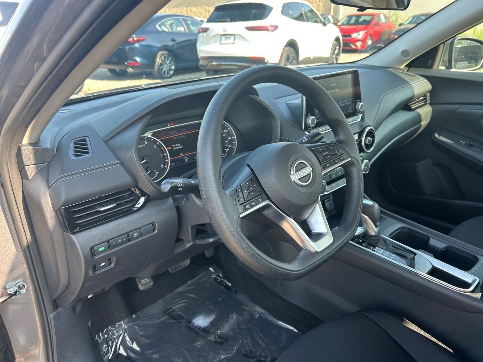 Thumbnail: 2024 Nissan Sentra - 32