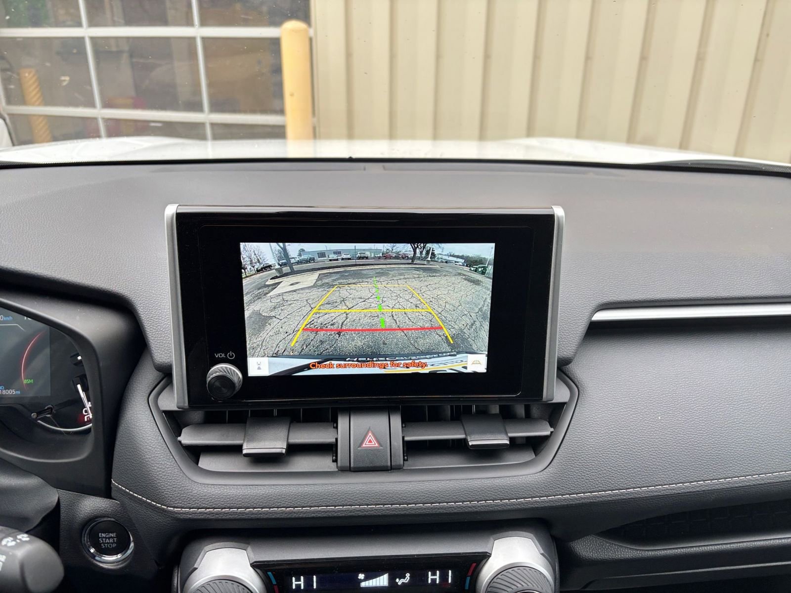 Thumbnail: 2025 Toyota RAV4 - 17