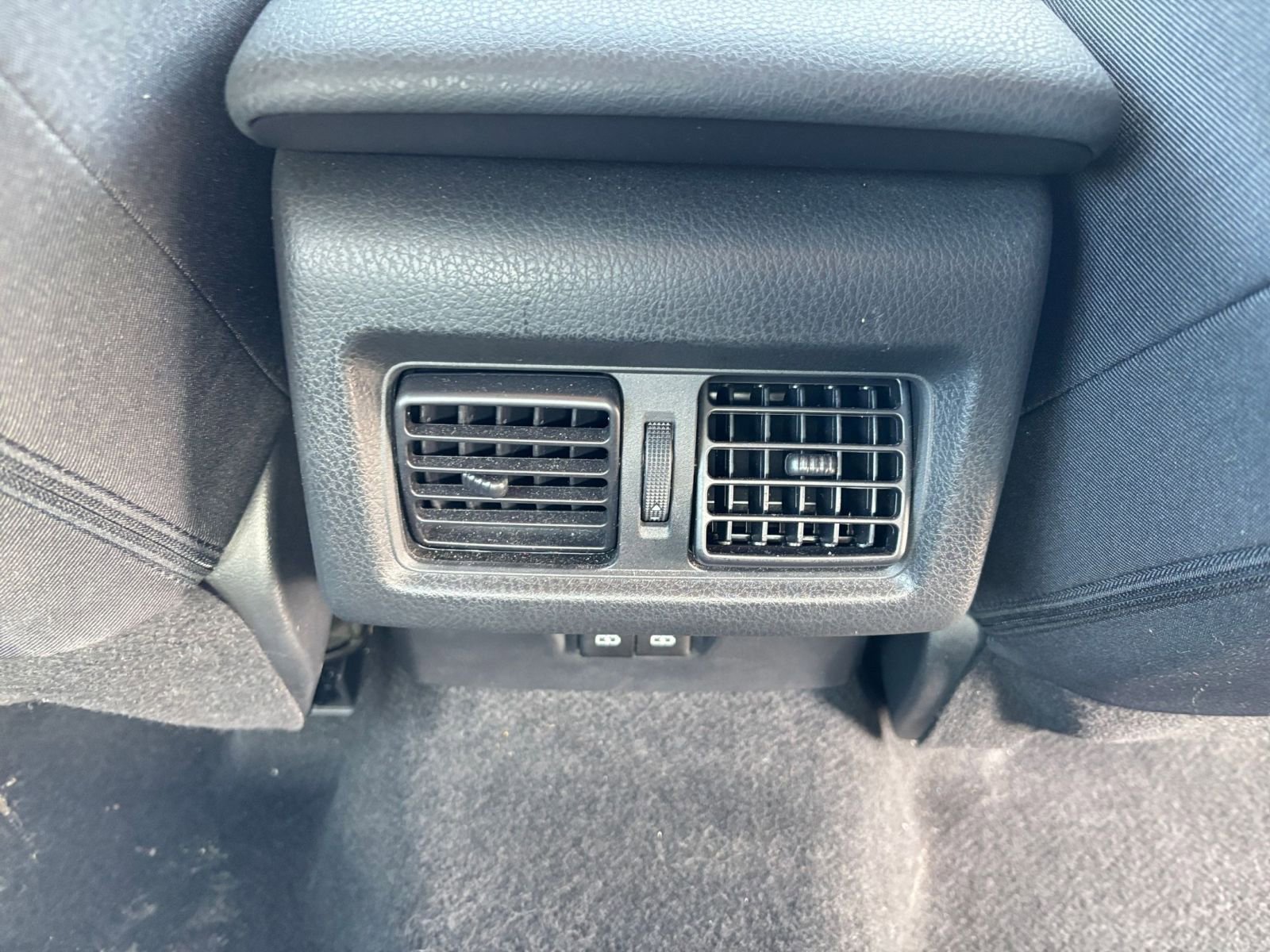 Thumbnail: 2025 Toyota Camry - 23