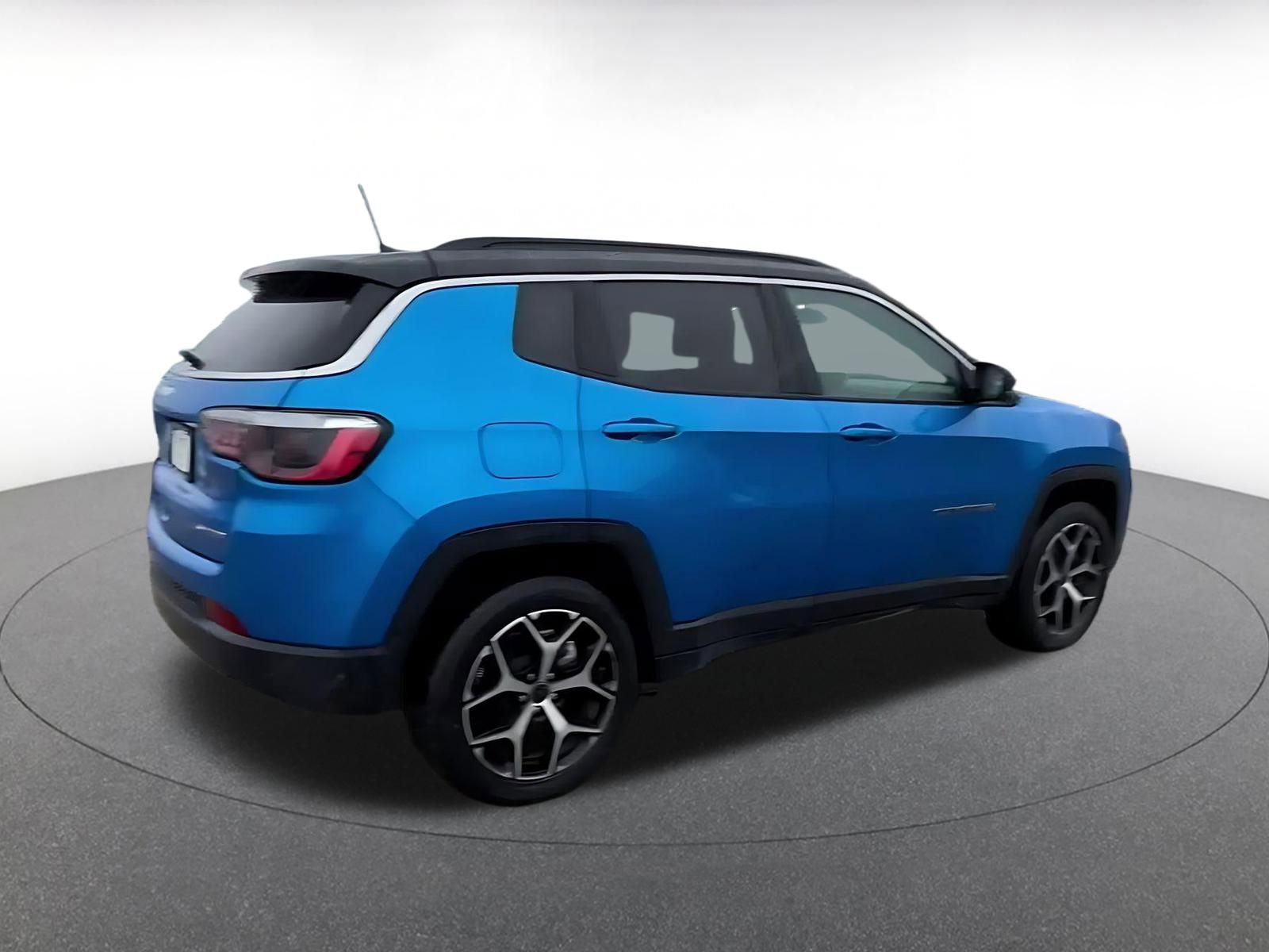 Thumbnail: 2025 Jeep Compass - 15
