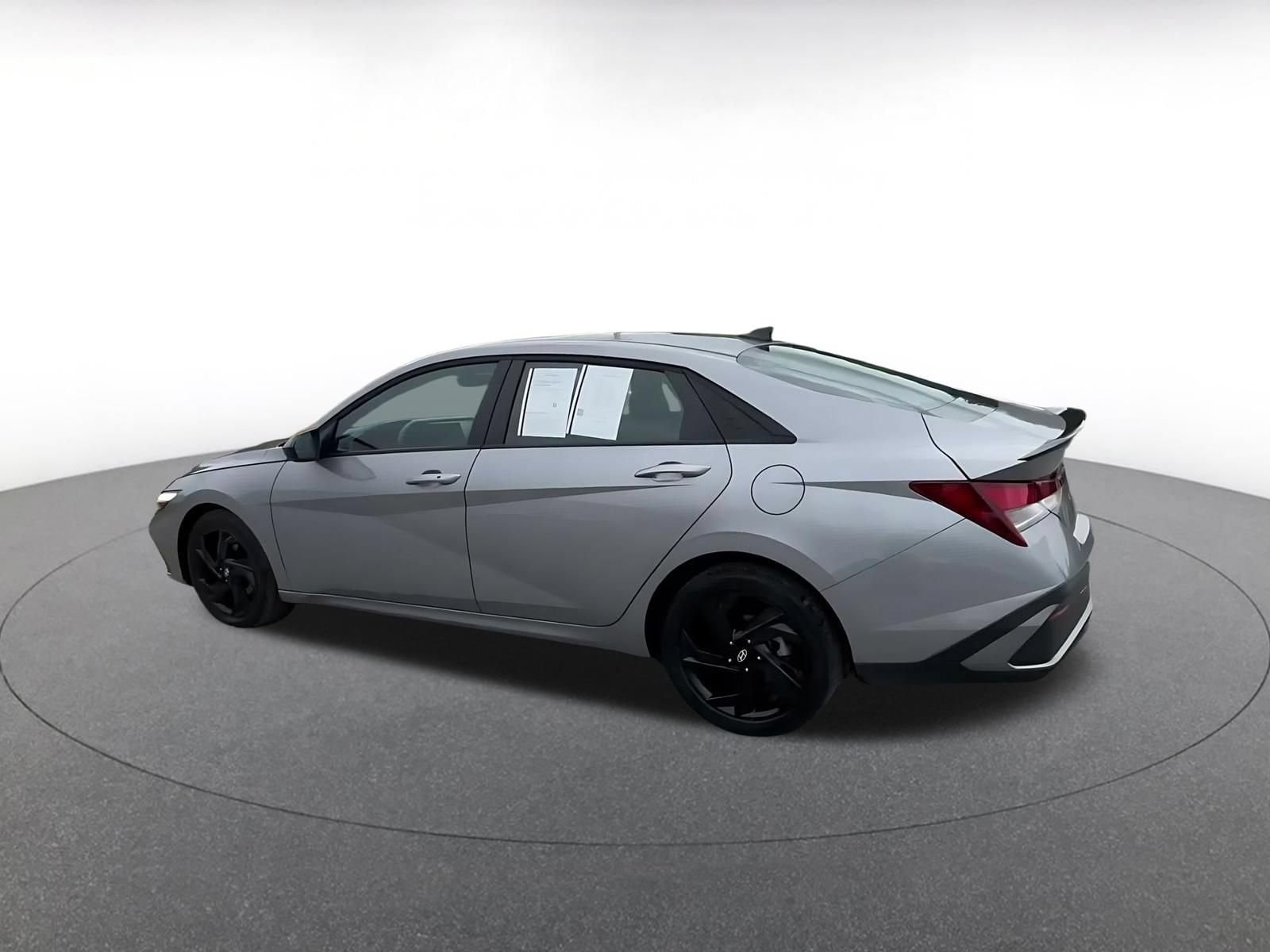 Thumbnail: 2026 Hyundai Elantra - 9