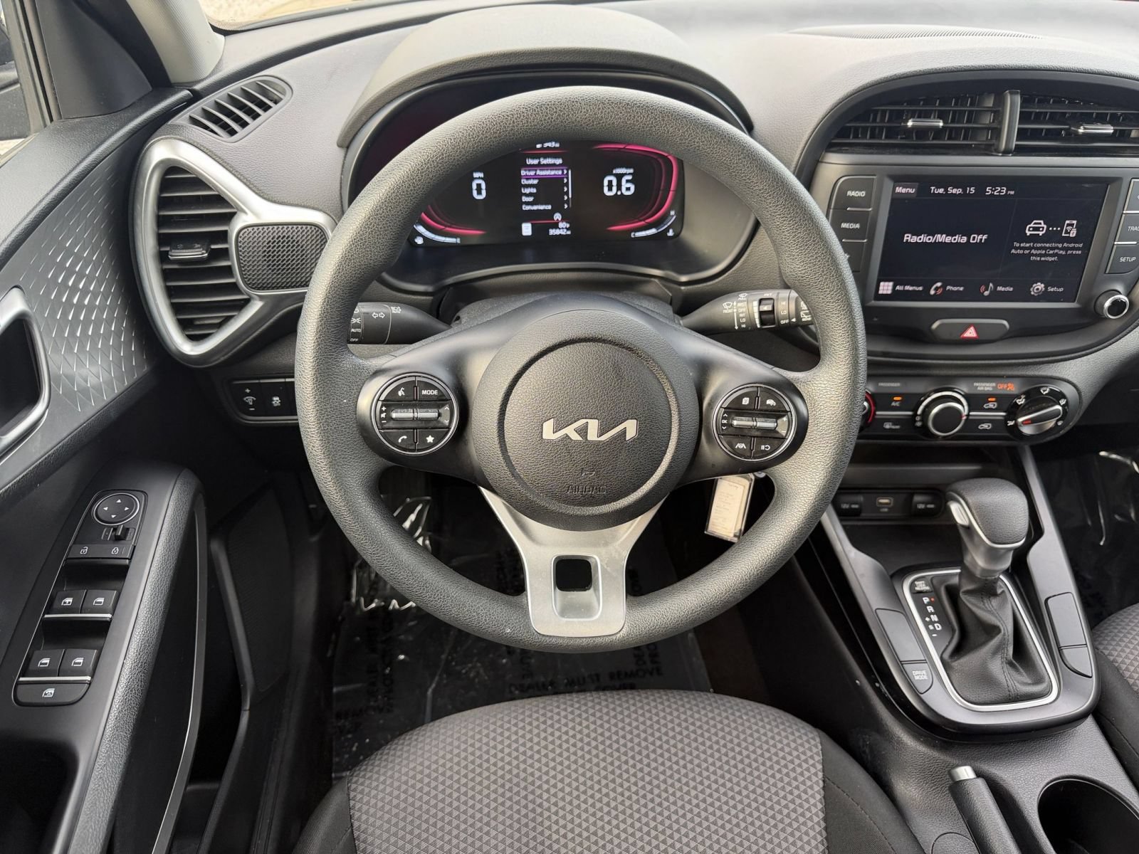 Thumbnail: 2025 Kia Soul - 32
