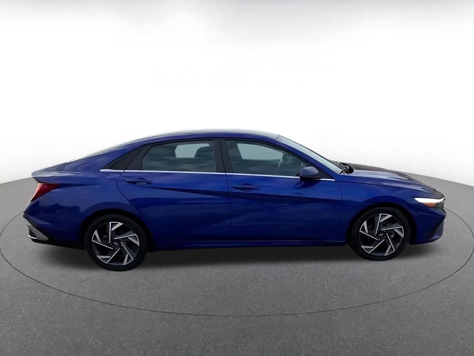 Thumbnail: 2025 Hyundai Elantra - 16