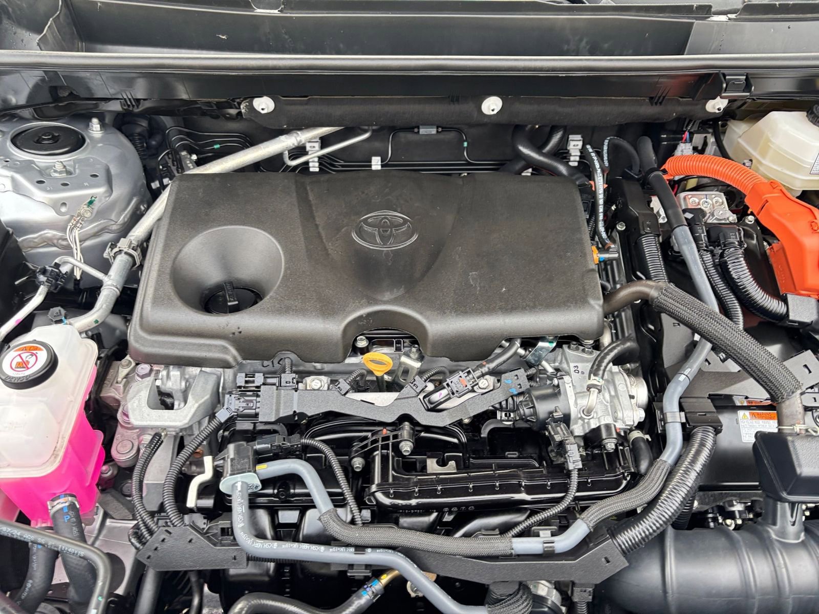 Thumbnail: 2025 Toyota RAV4 - 31