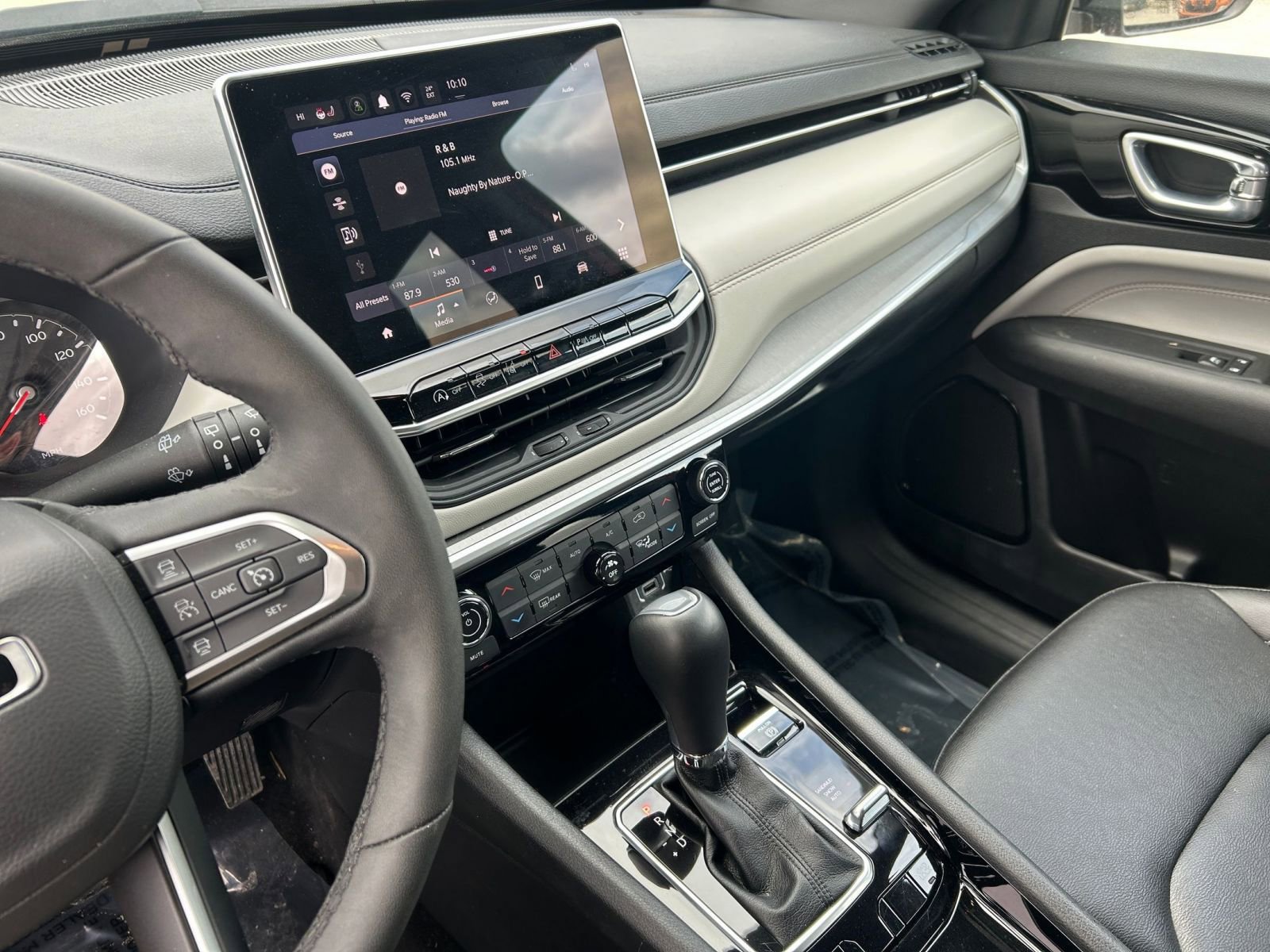 Thumbnail: 2025 Jeep Compass - 17