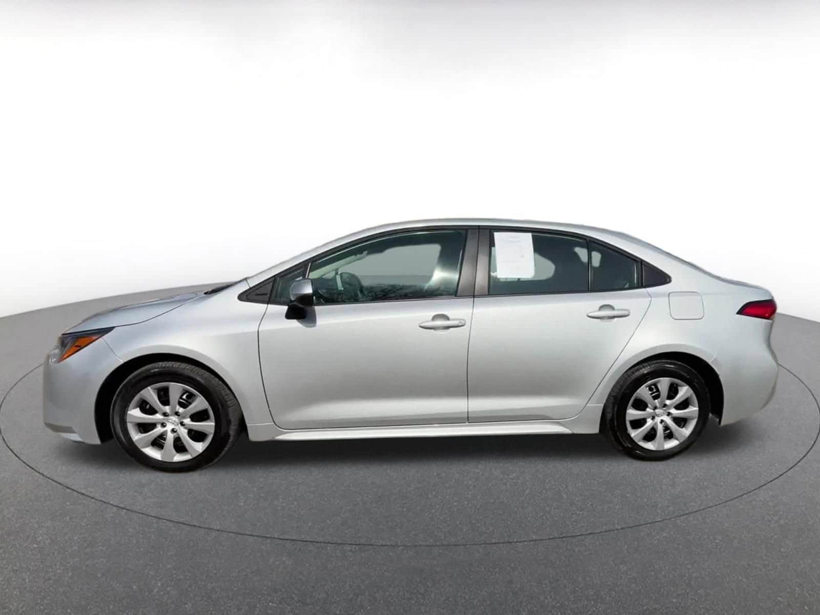 Thumbnail: 2025 Toyota Corolla - 9