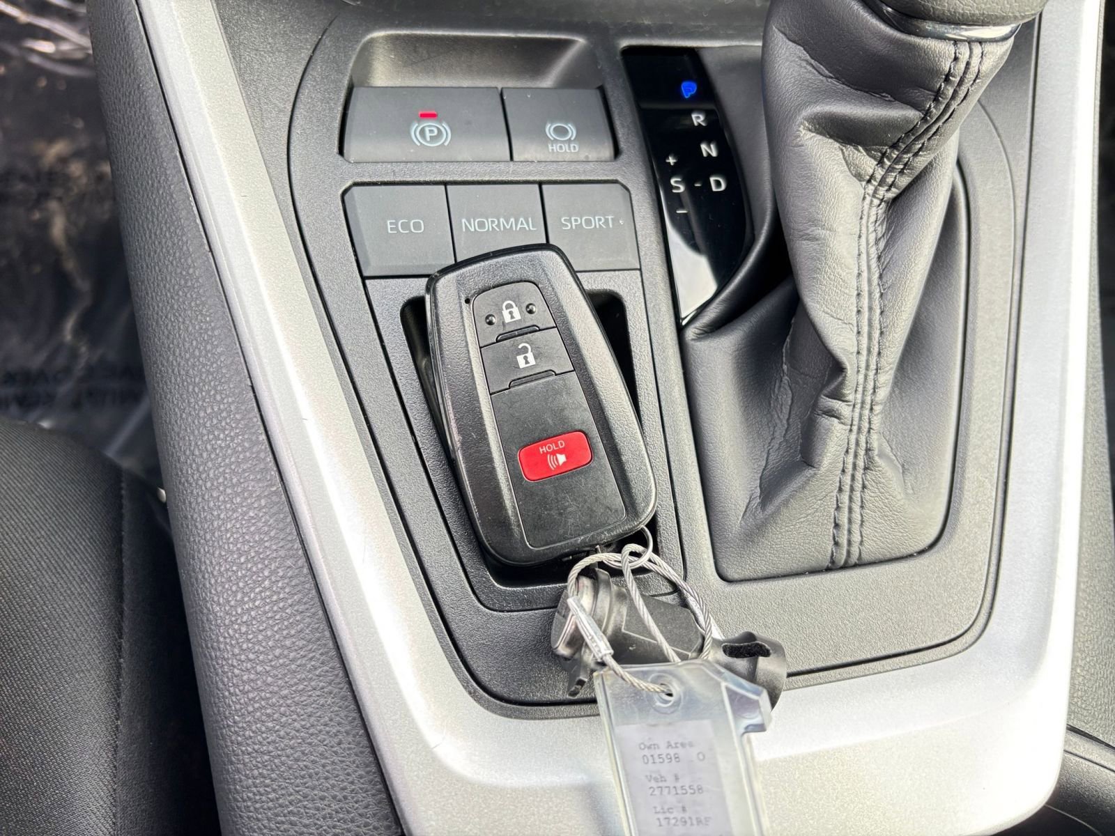 Thumbnail: 2025 Toyota RAV4 - 22