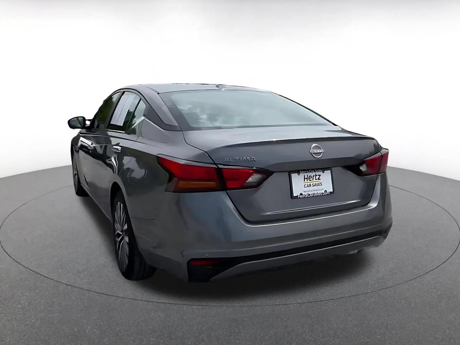 Thumbnail: 2025 Nissan Altima - 9