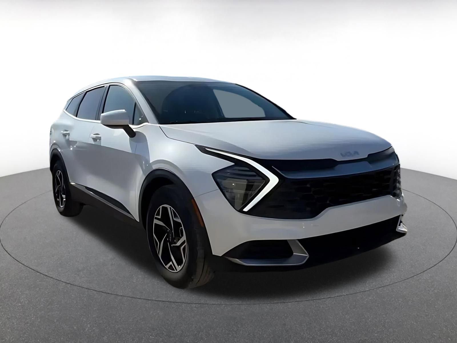 Thumbnail: 2025 Kia Sportage - 3