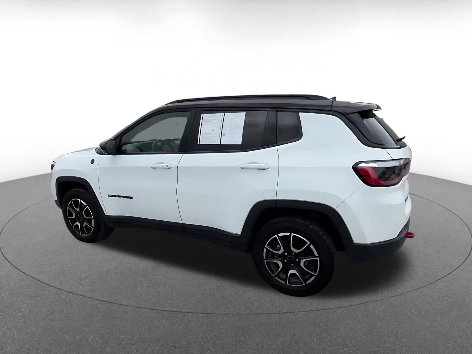 2025 Jeep Compass Trailhawk - Photo 10
