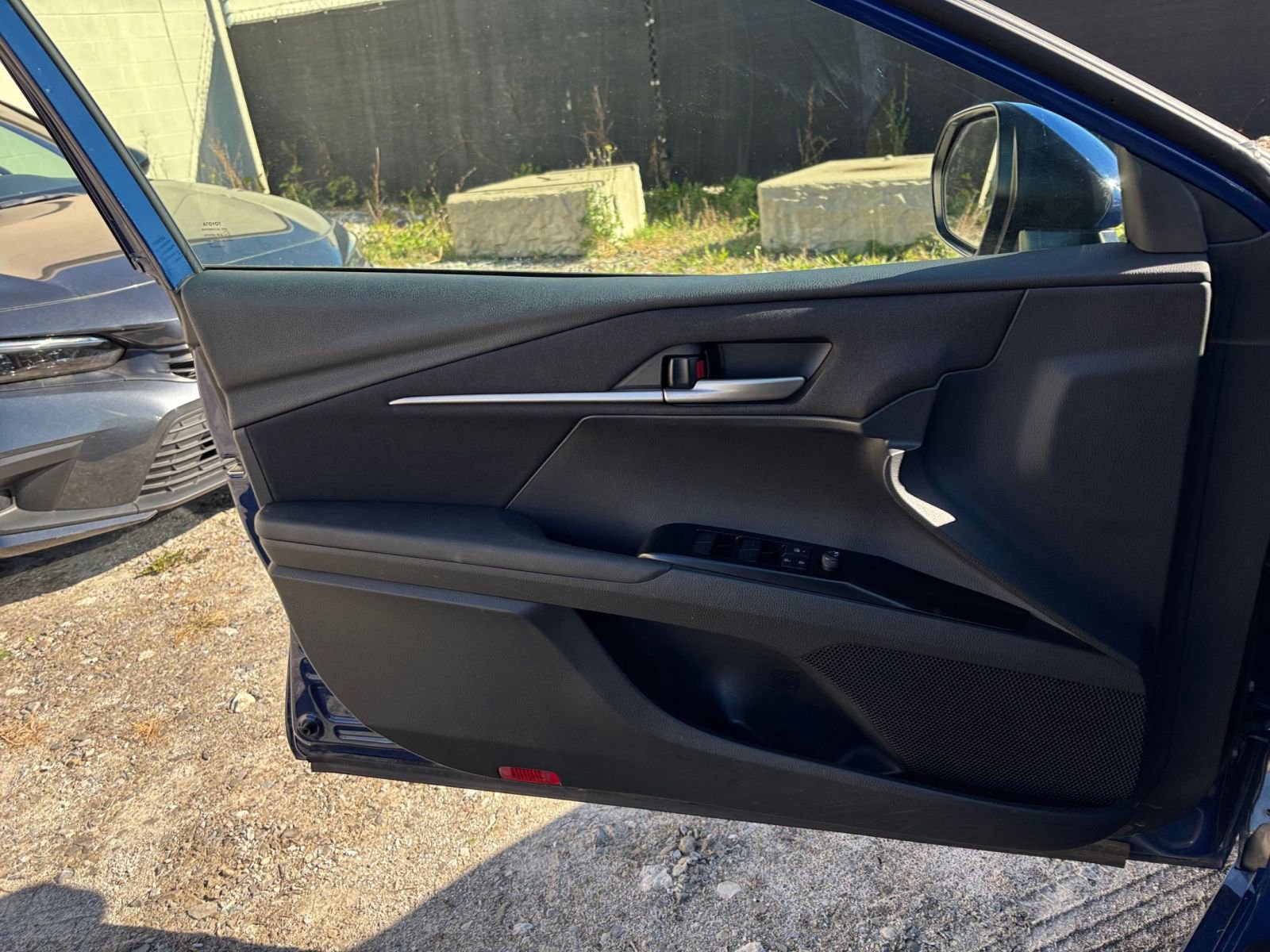 Thumbnail: 2025 Toyota Camry - 20