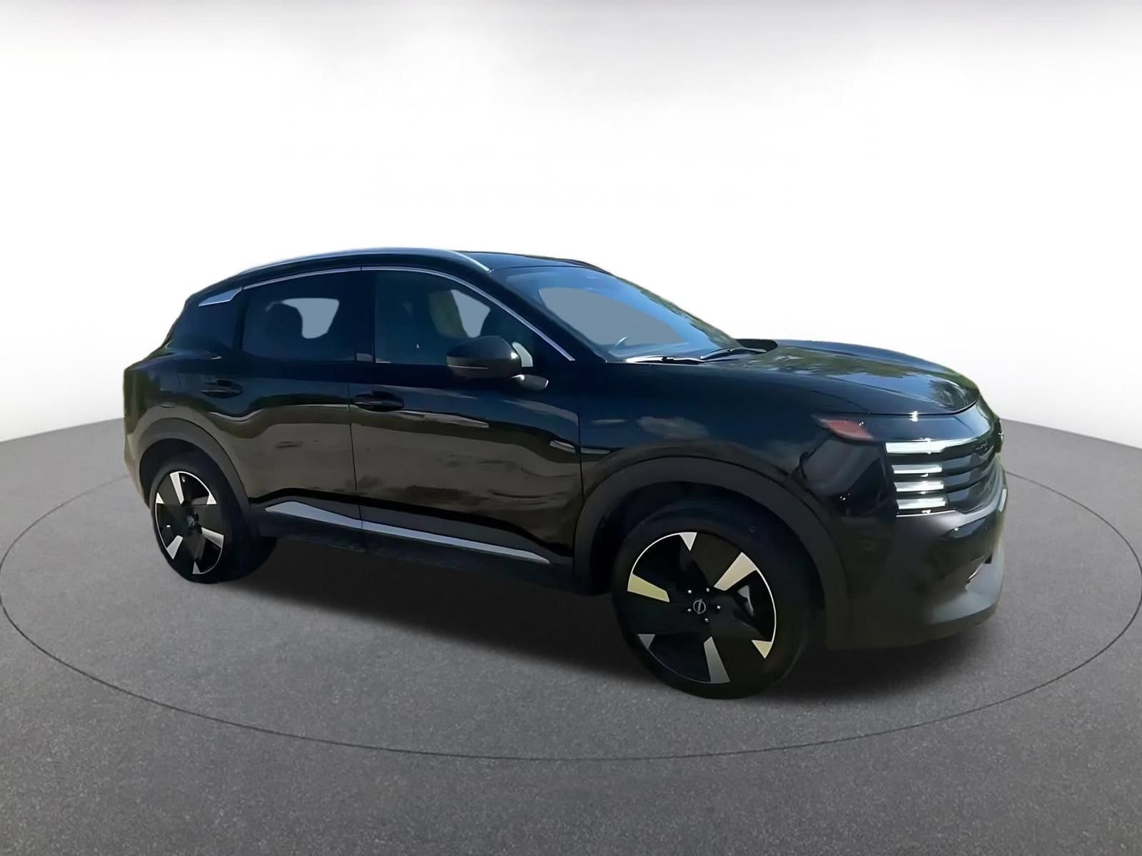 Thumbnail: 2026 Nissan Kicks - 2