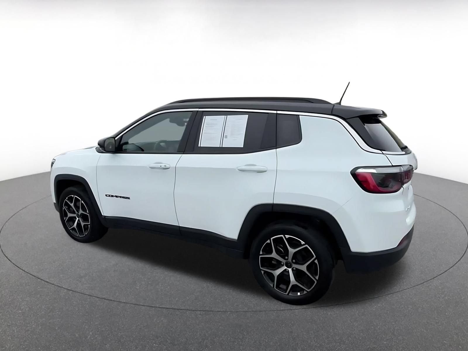 Thumbnail: 2025 Jeep Compass - 9
