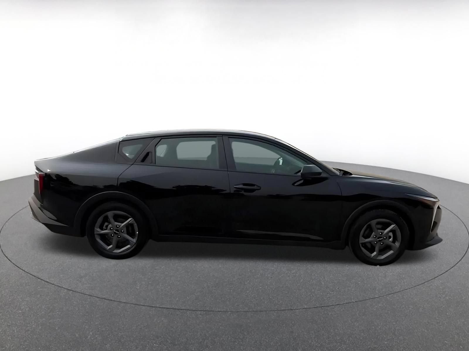 Thumbnail: 2025 Kia K4 - 15