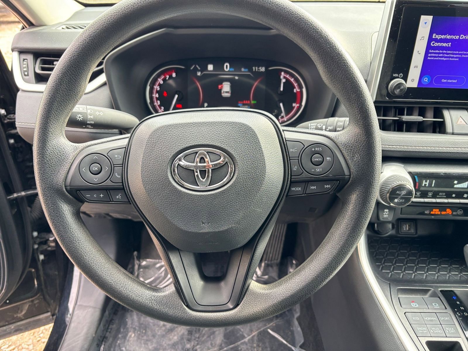 Thumbnail: 2025 Toyota RAV4 - 27