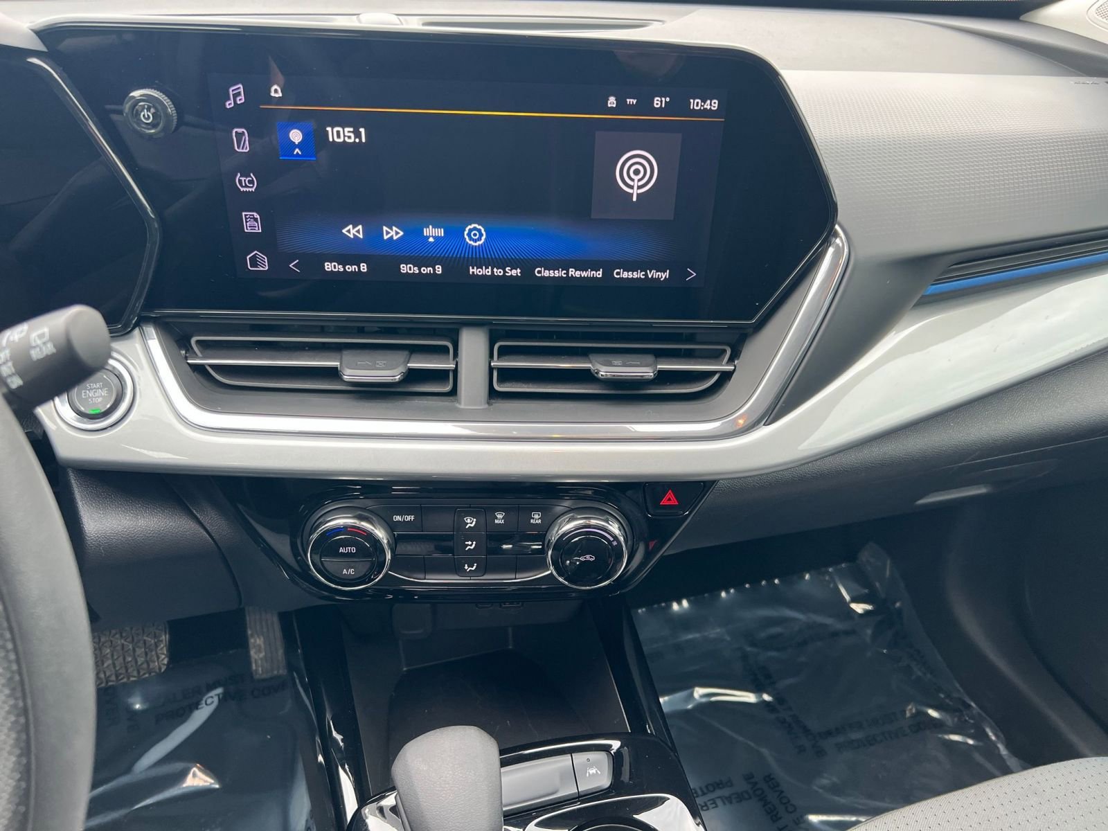 Thumbnail: 2025 Chevrolet Trax - 21