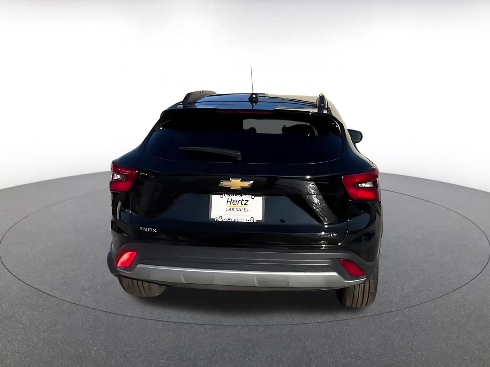 Thumbnail: 2025 Chevrolet Trax - 12