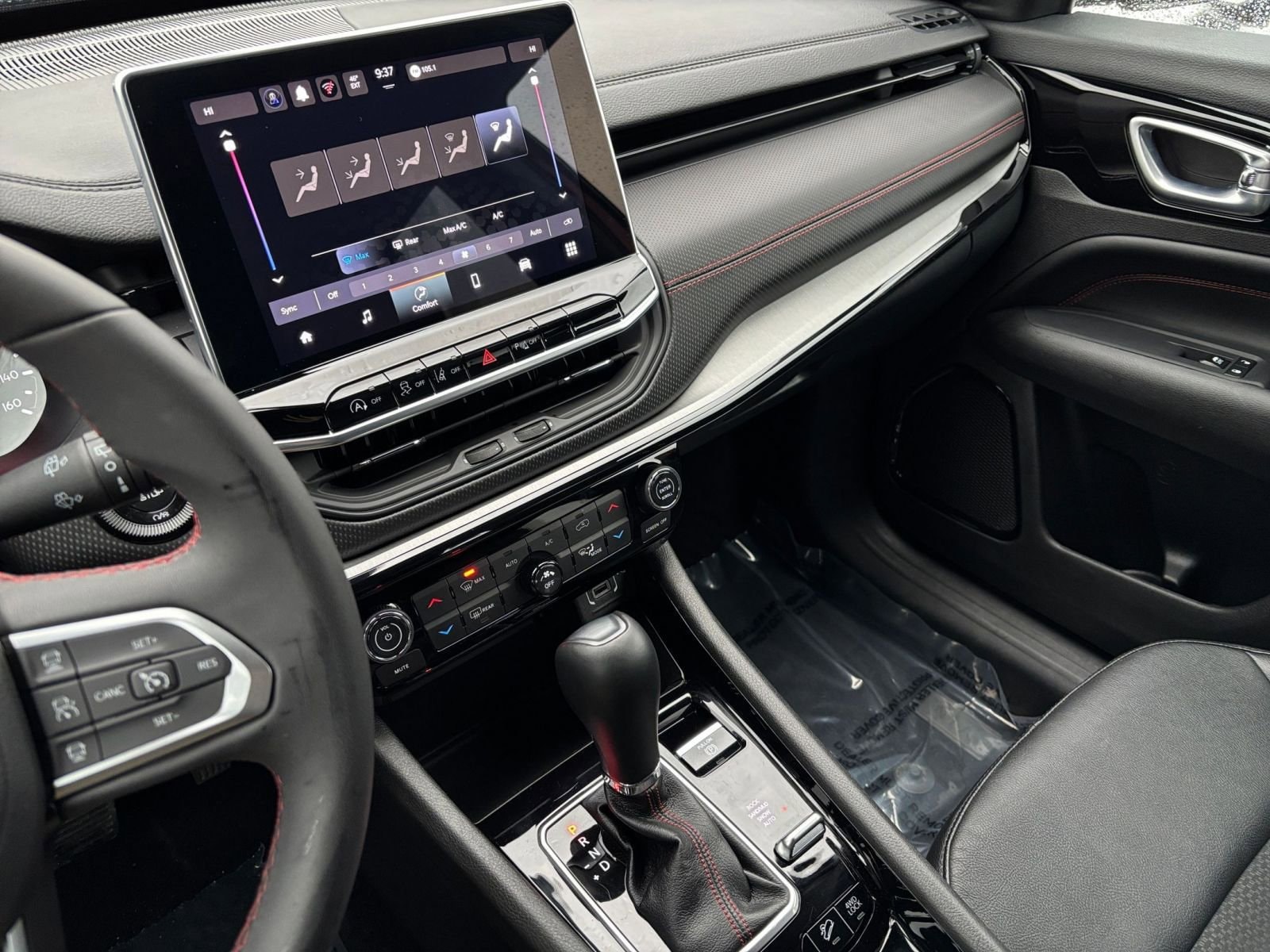 Thumbnail: 2025 Jeep Compass - 17