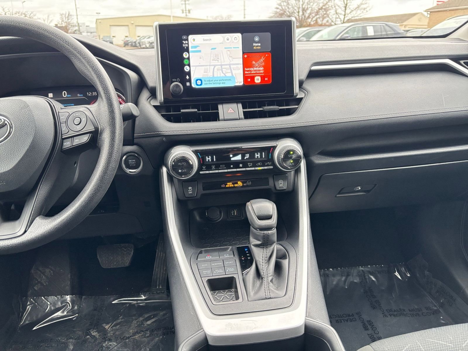 Thumbnail: 2025 Toyota RAV4 - 18