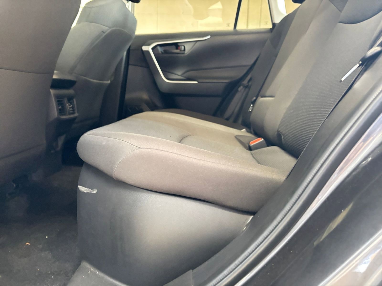 Thumbnail: 2025 Toyota RAV4 - 35