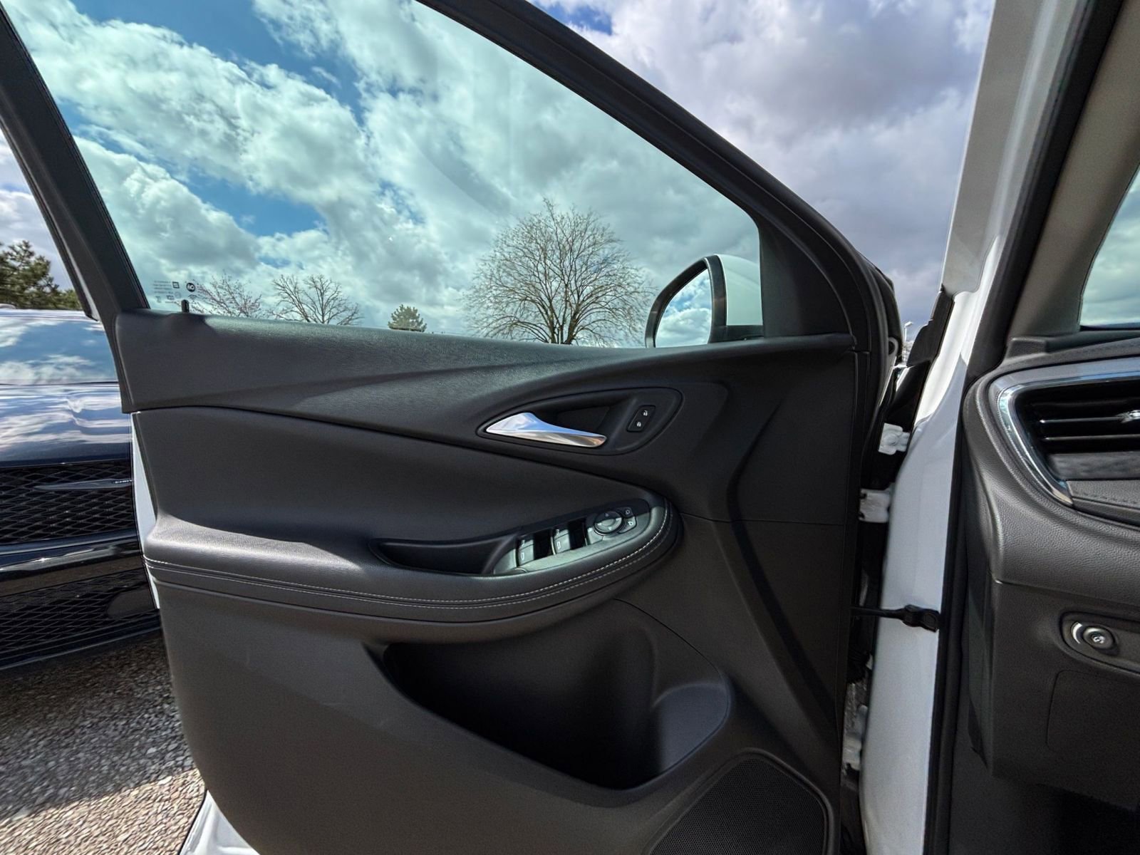 Thumbnail: 2025 Buick Encore GX - 18