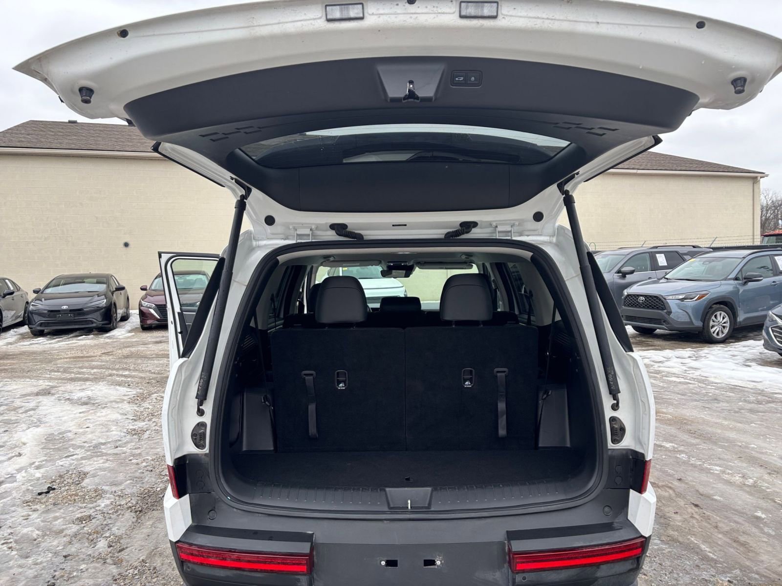 Thumbnail: 2025 Hyundai Santa Fe - 33