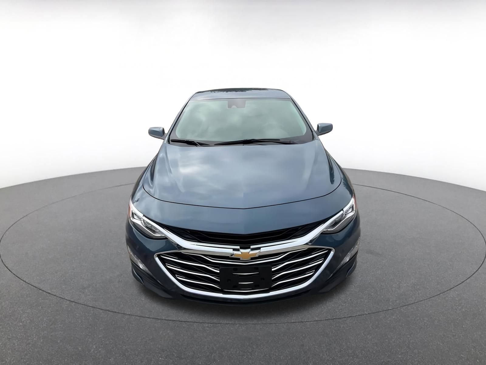 Thumbnail: 2024 Chevrolet Malibu - 4