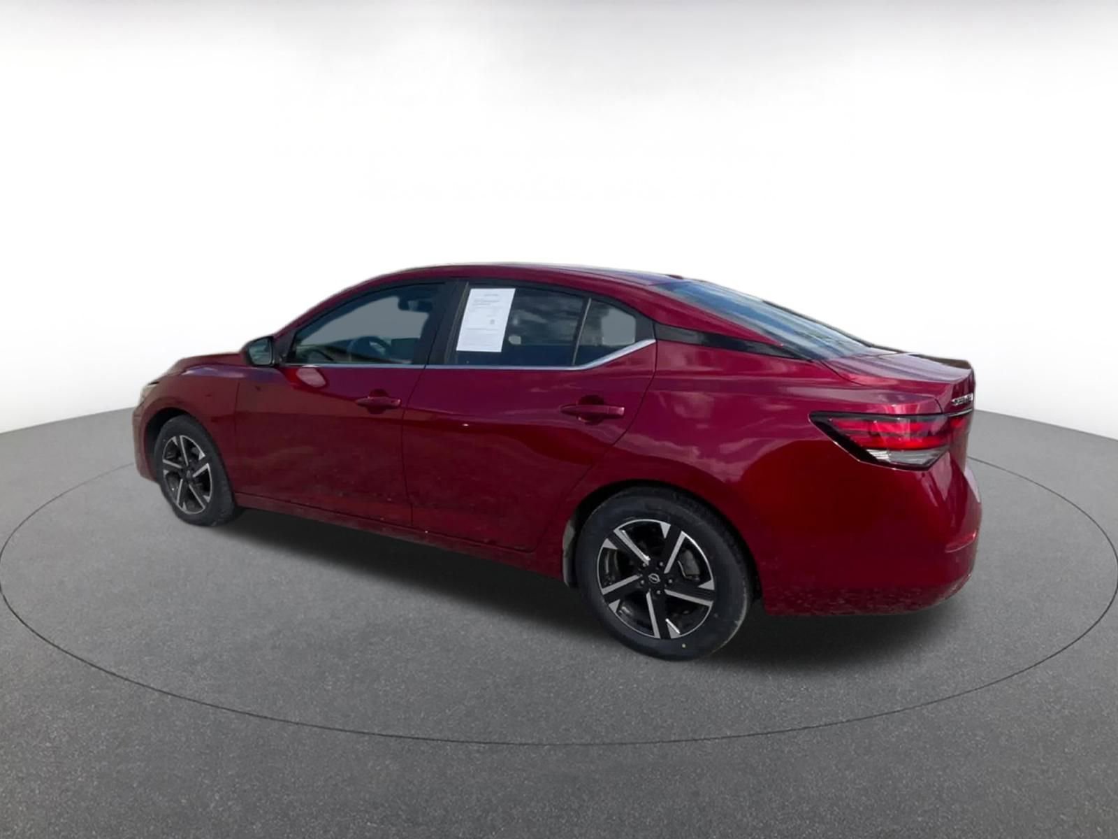 Thumbnail: 2024 Nissan Sentra - 10