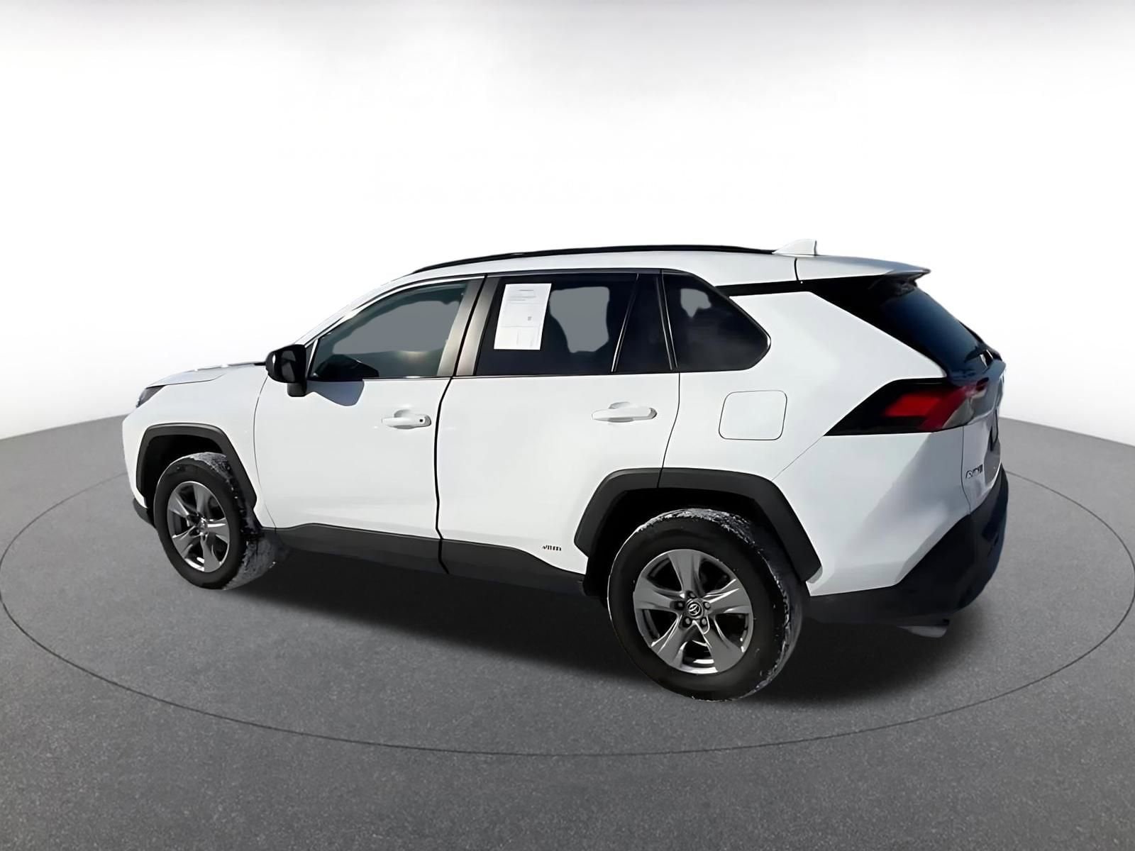 Thumbnail: 2025 Toyota RAV4 - 10