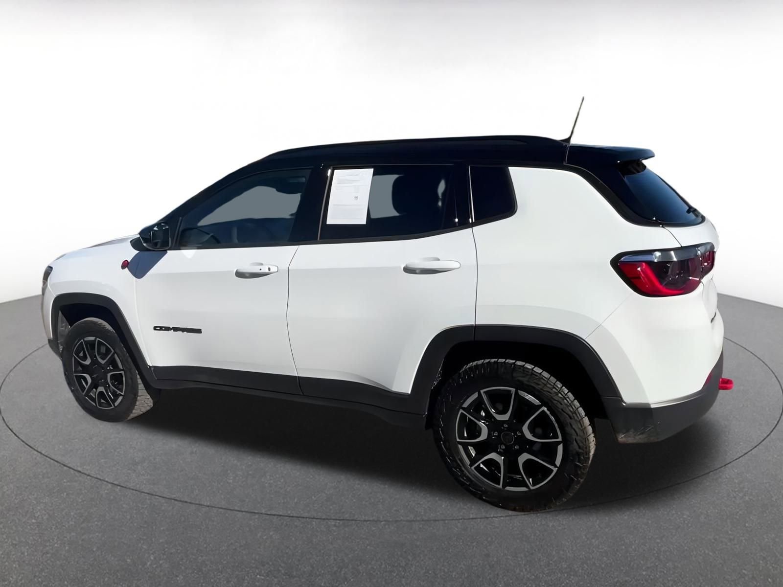 Thumbnail: 2025 Jeep Compass - 10