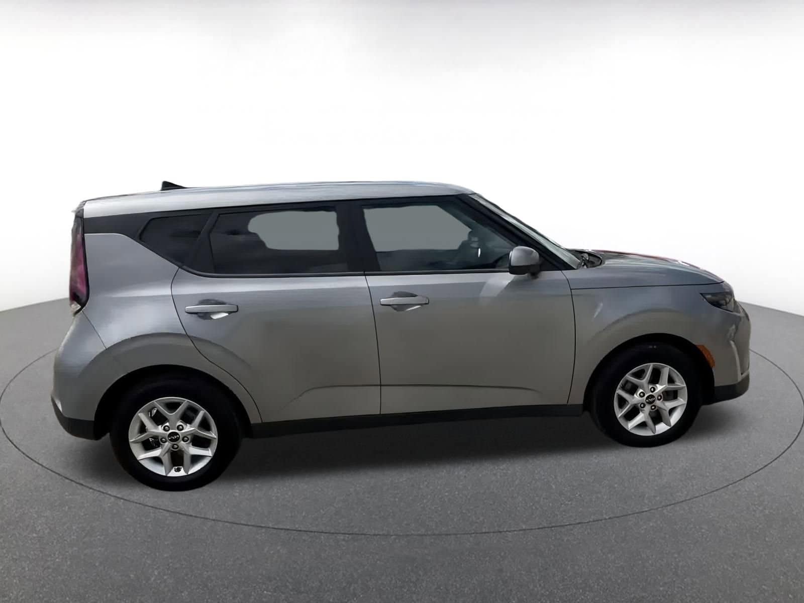 Thumbnail: 2023 Kia Soul - 16