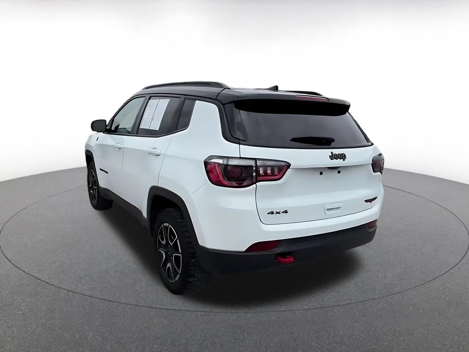 2025 Jeep Compass Trailhawk - Photo 11