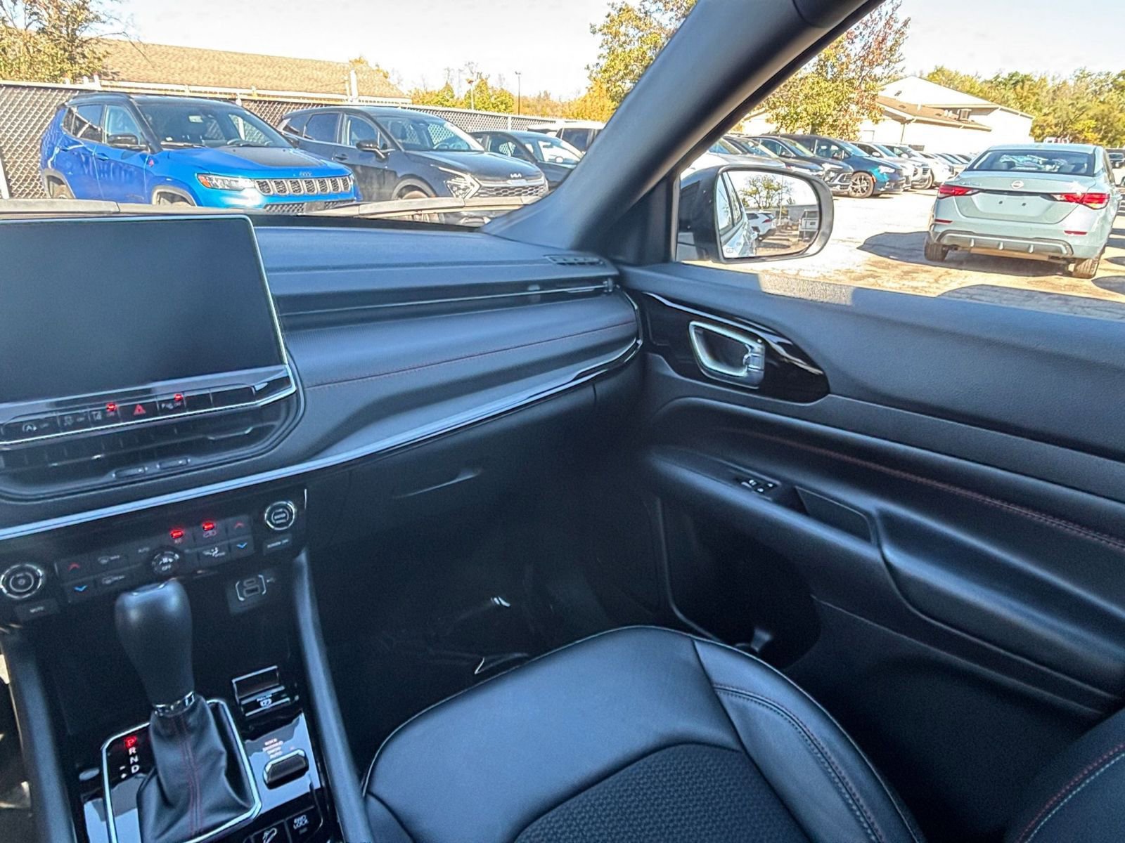 Thumbnail: 2025 Jeep Compass - 35