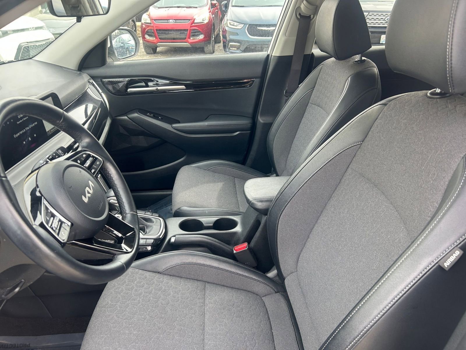 Thumbnail: 2025 Kia Seltos - 28