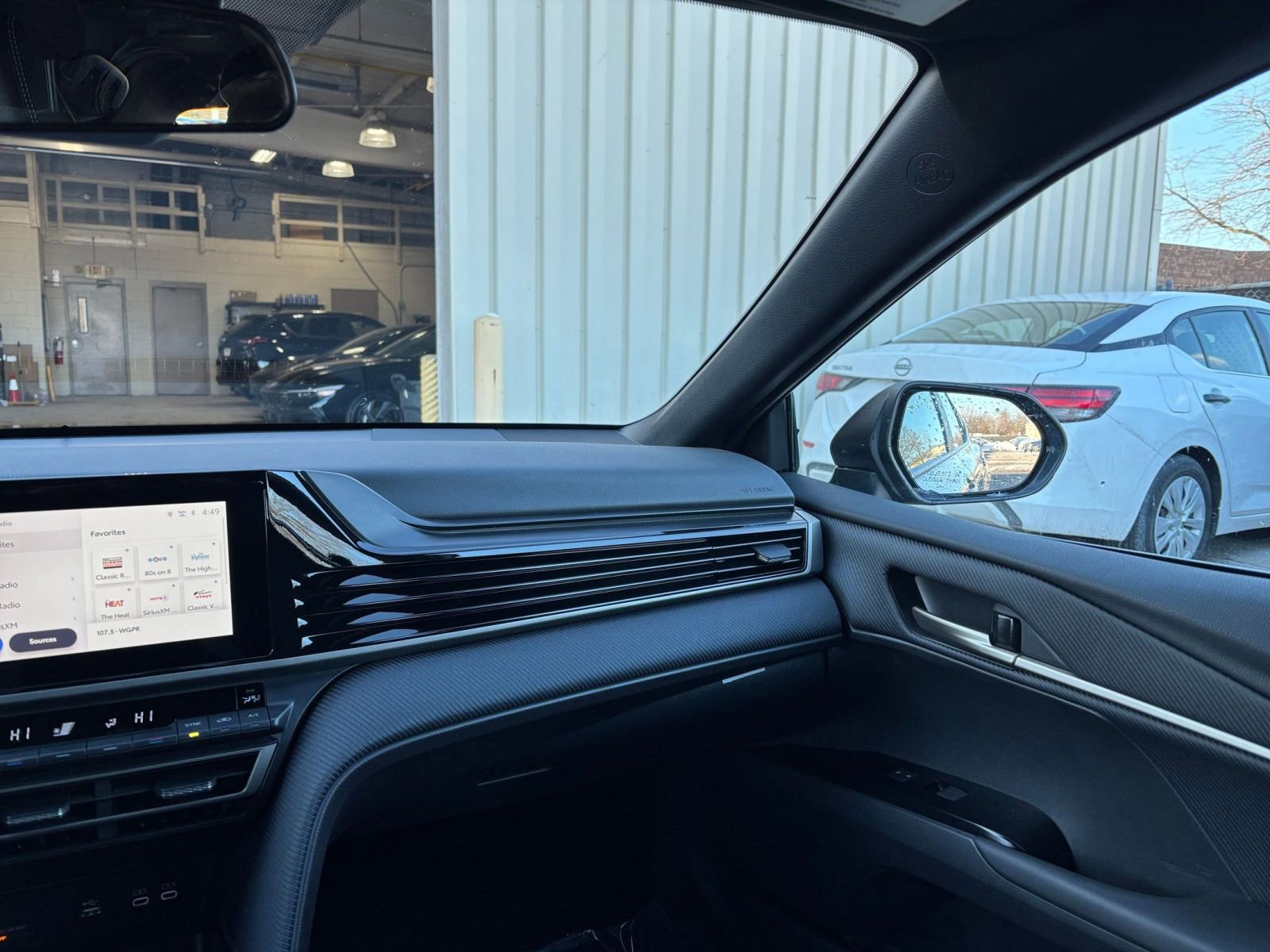 Thumbnail: 2025 Toyota Camry - 35