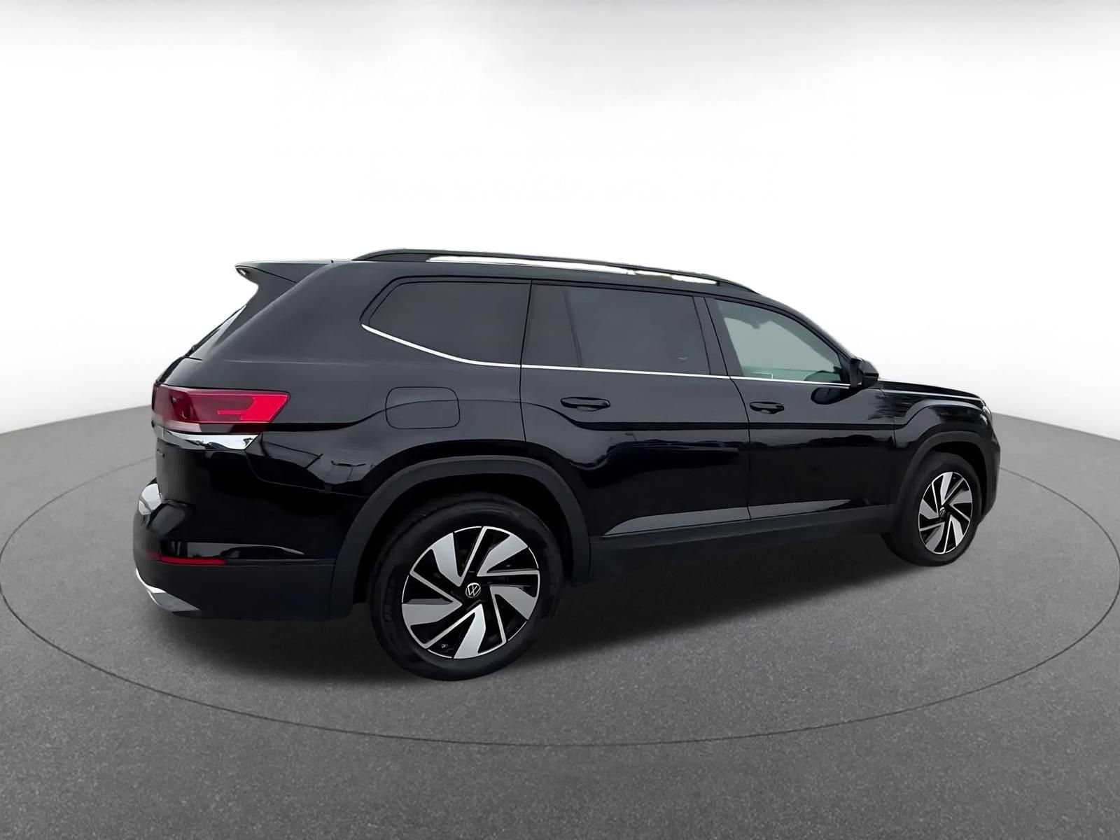 Thumbnail: 2026 Volkswagen Atlas - 14