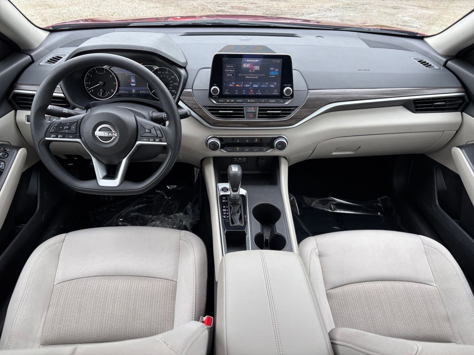 Thumbnail: 2025 Nissan Altima - 33