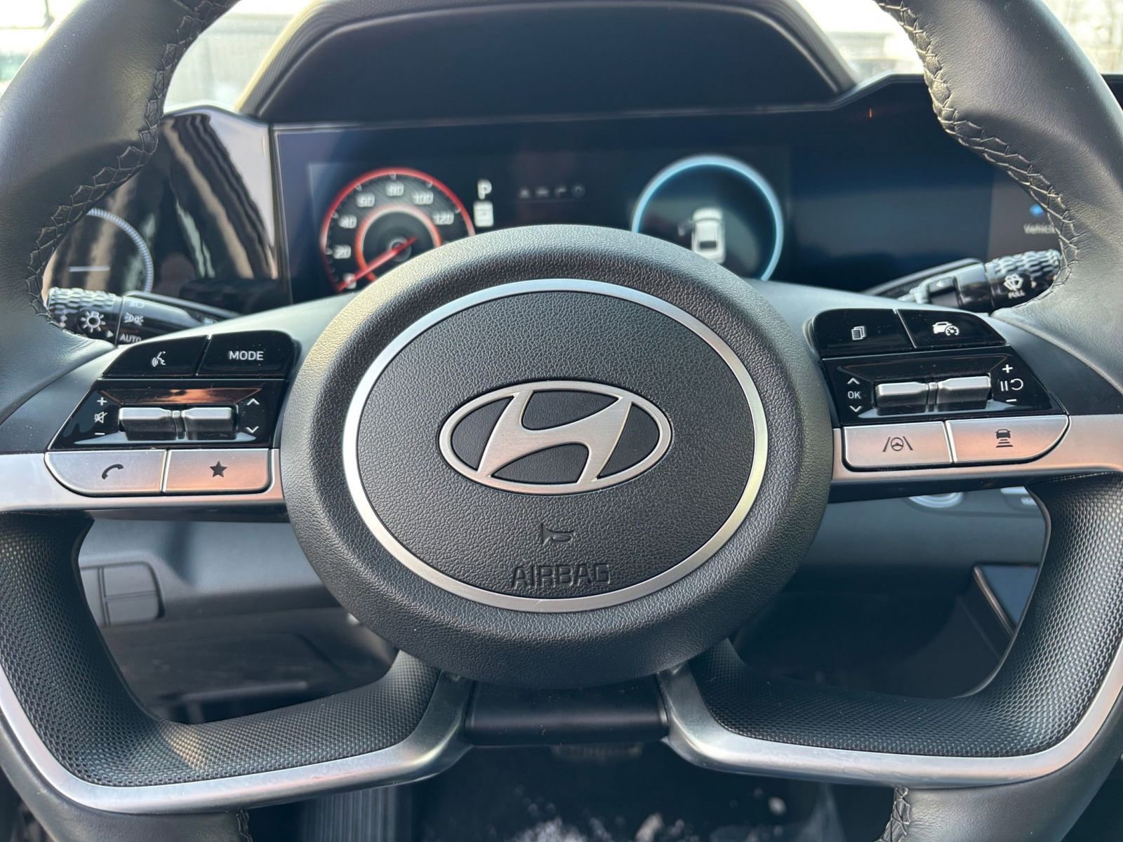 Thumbnail: 2025 Hyundai Elantra - 30