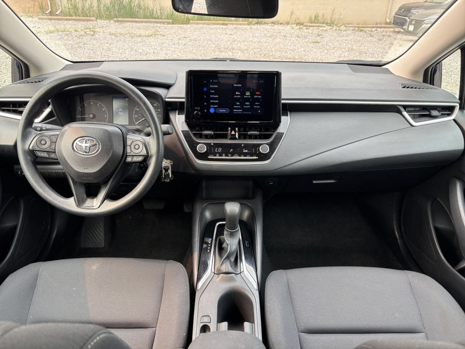 Thumbnail: 2025 Toyota Corolla - 32