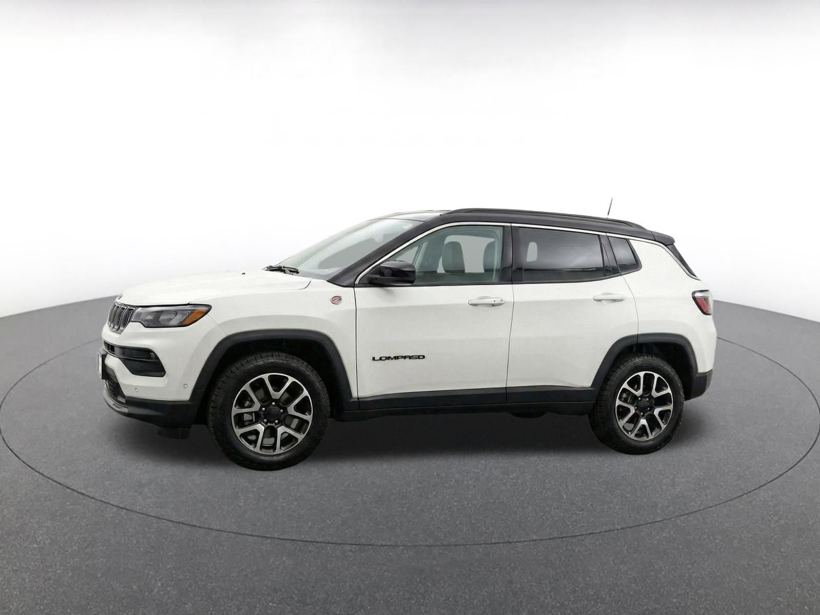 Thumbnail: 2025 Jeep Compass - 3