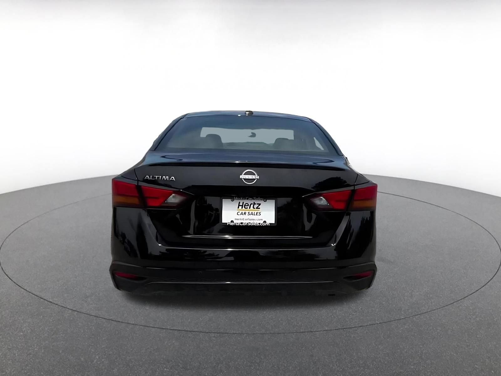 Thumbnail: 2025 Nissan Altima - 12