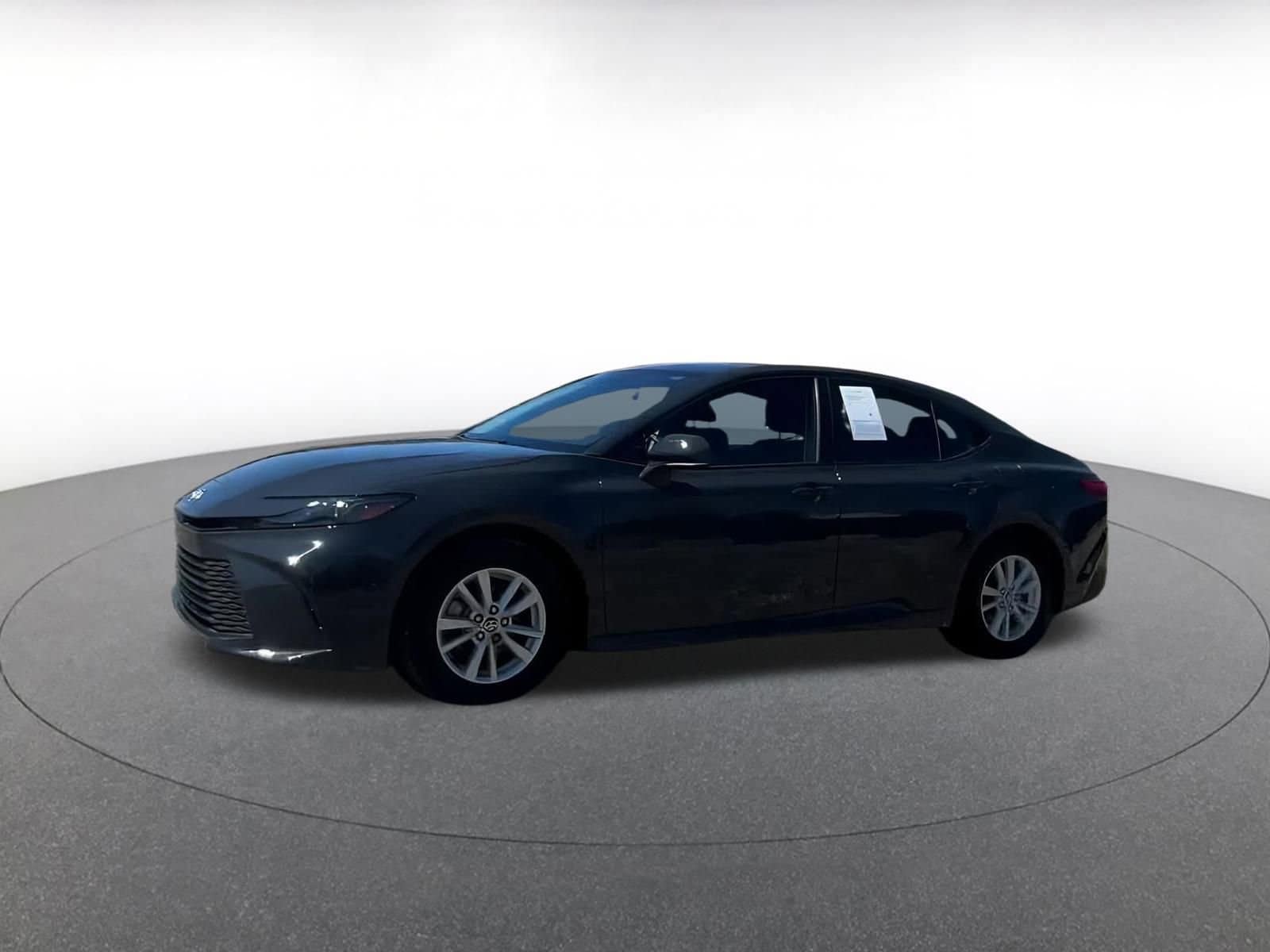 2025 Toyota Camry LE 8