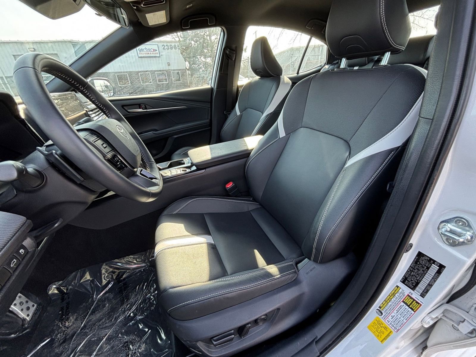 Thumbnail: 2025 Toyota Camry - 28