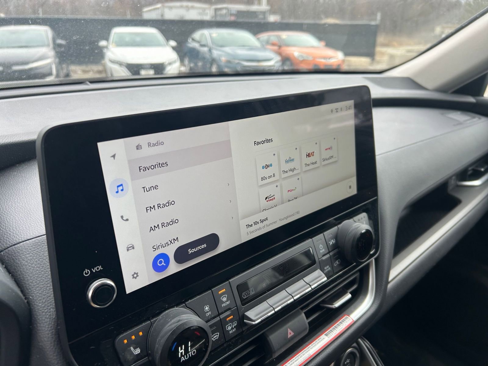 Thumbnail: 2025 Toyota Grand Highlander - 21