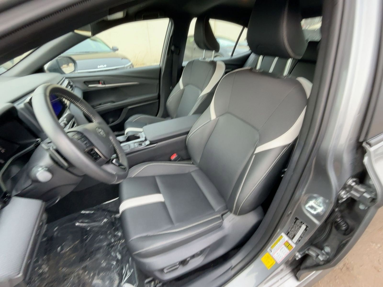 Thumbnail: 2025 Toyota Camry - 11