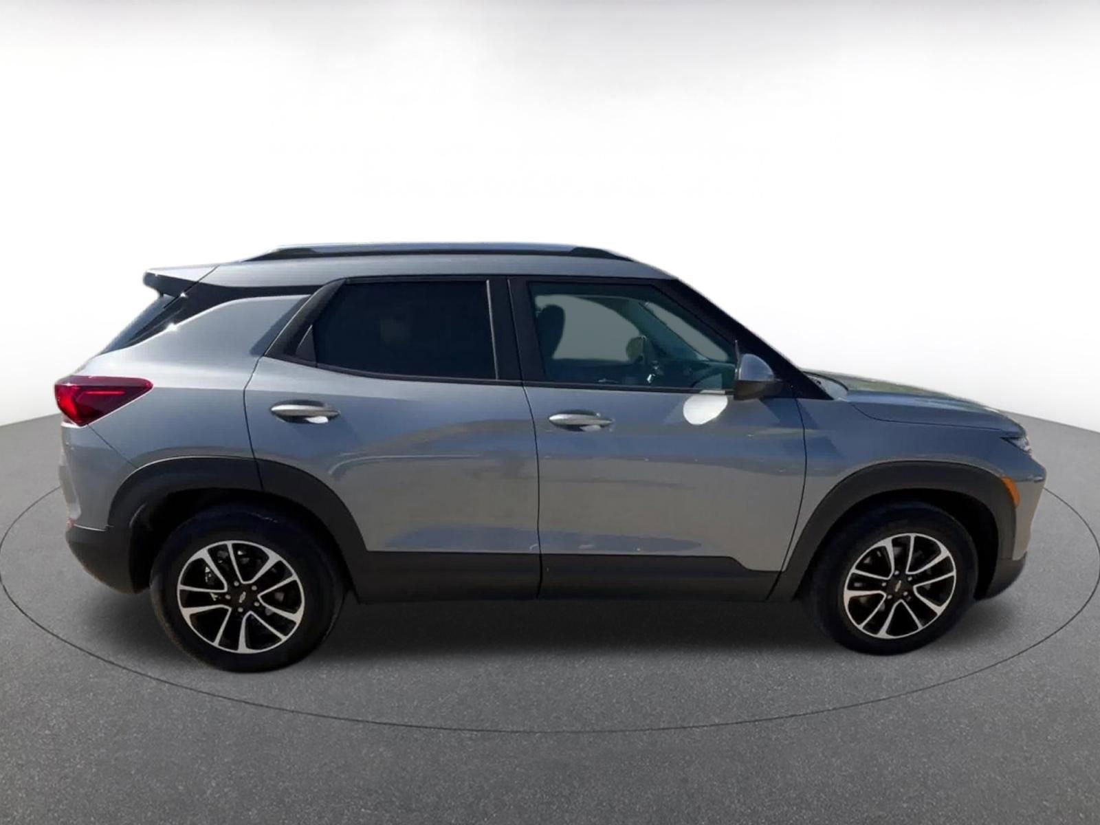 Thumbnail: 2025 Chevrolet TrailBlazer - 16