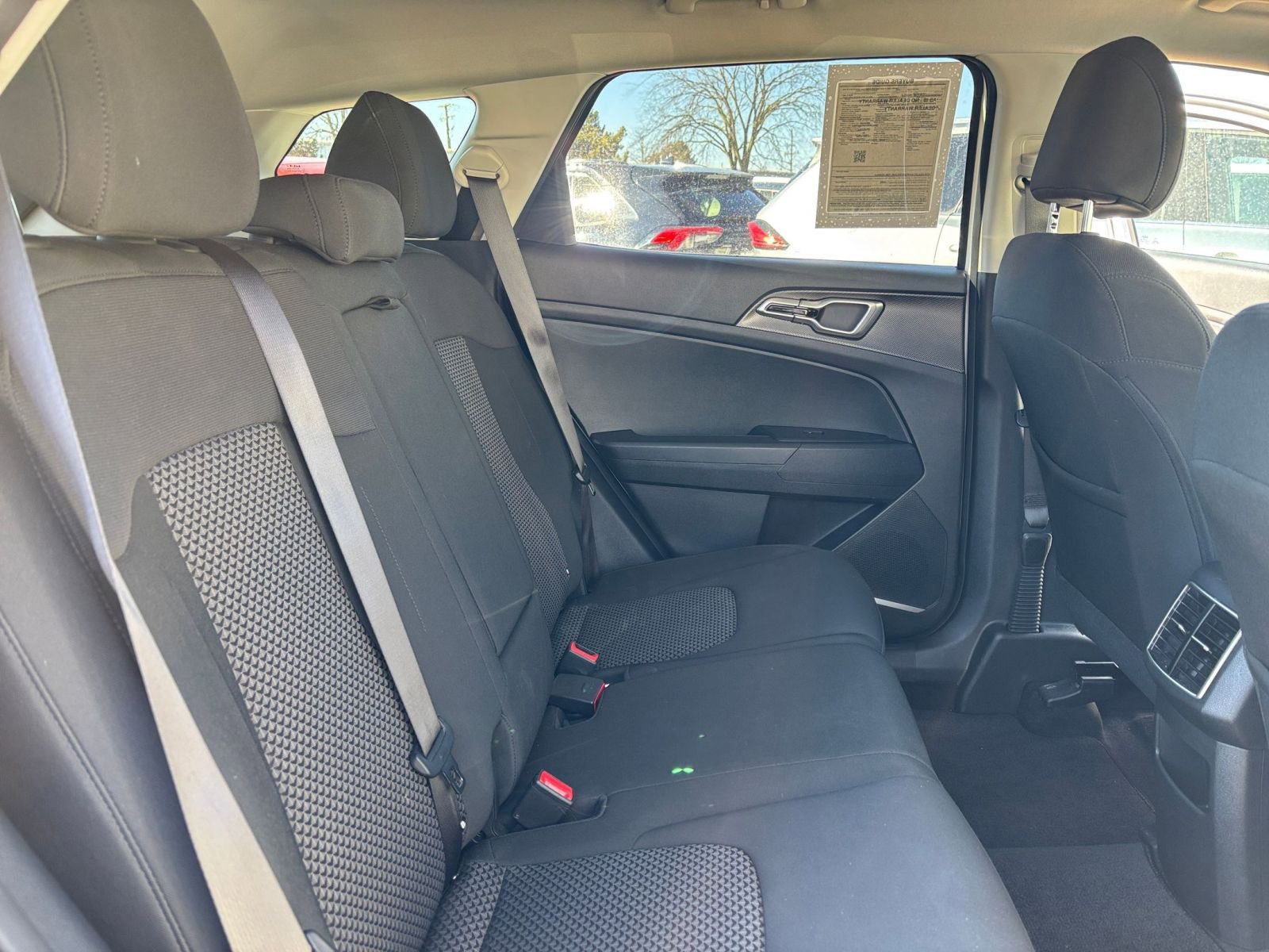 Thumbnail: 2025 Kia Sportage - 25