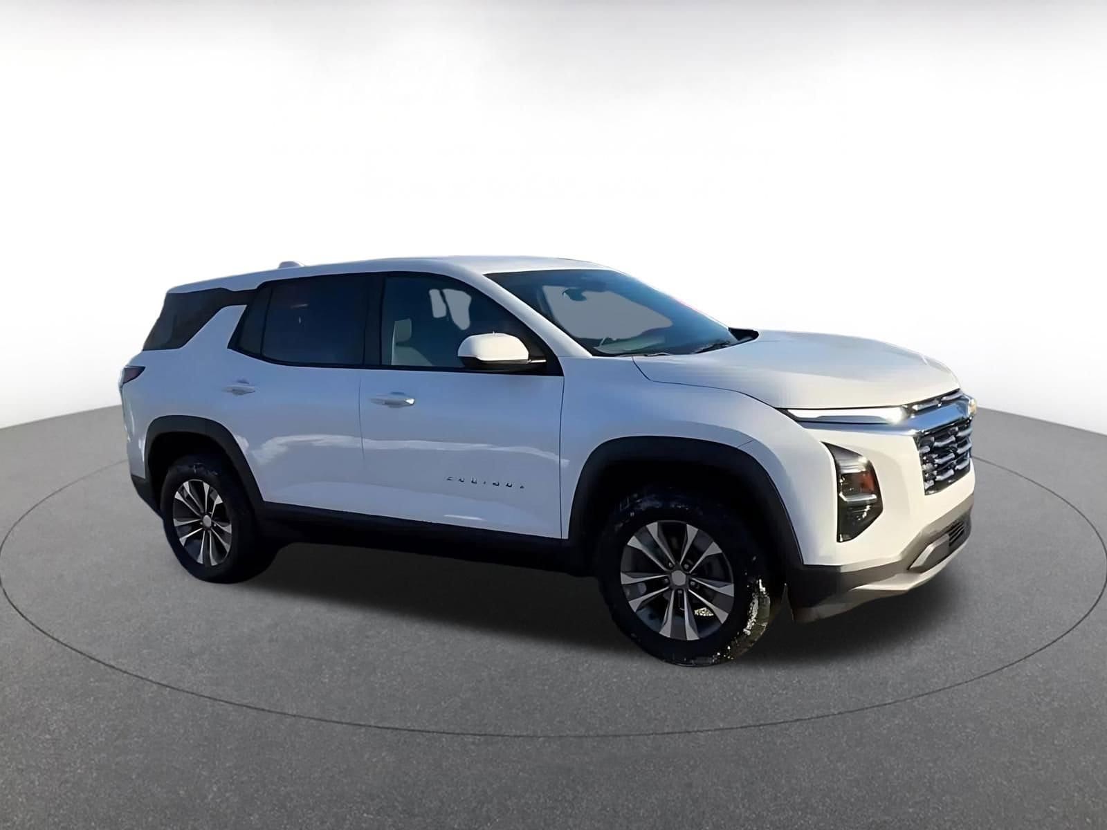 Thumbnail: 2025 Chevrolet Equinox - 2